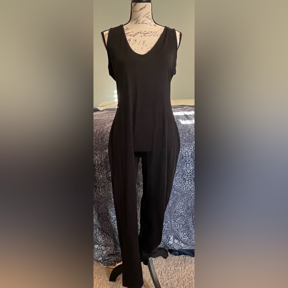 Divide H&M sleeveless bodysuit. Side M